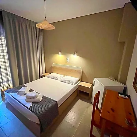 Afrodite 3* Neoi Poroi
