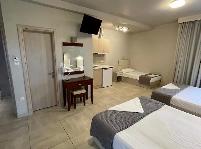 阿佛洛狄忒海滩酒店 尼欧波洛伊