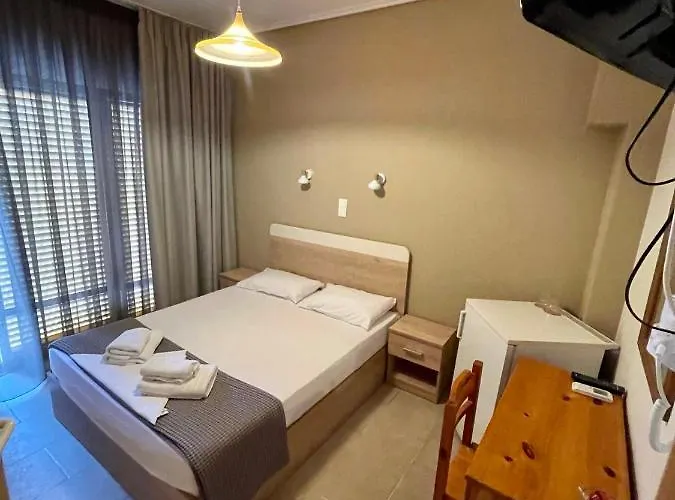 阿佛洛狄忒海滩酒店 3*