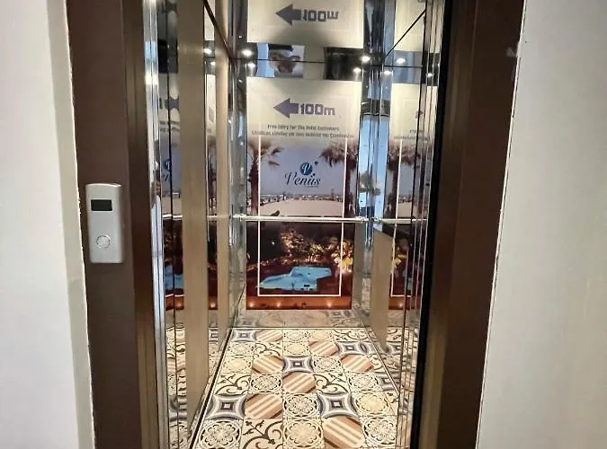 阿佛洛狄忒海滩酒店 酒店 尼欧波洛伊