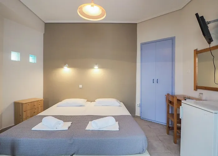 阿佛洛狄忒海滩酒店 3* 尼欧波洛伊